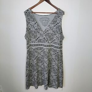 Life Is Good Floral Mosaic Short Dress Cotton Gray Casual Comfort Plus Size 18